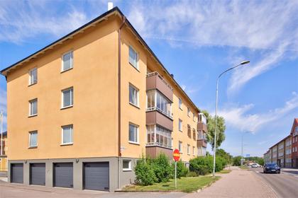 Östra Rundgatan 3, Centralt Öster