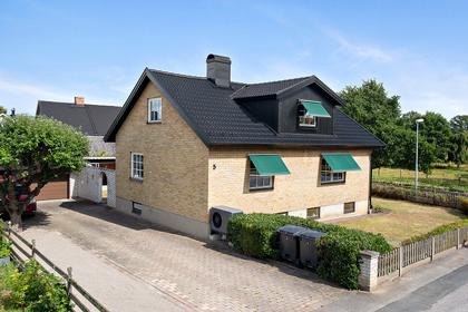 Heermans väg 5, Slottet