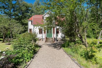 Brovägen 13, Hallabro