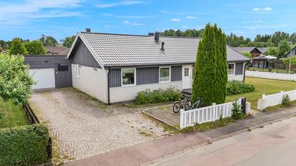 Löpargatan 25, Rönnby