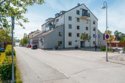 Amiralstorget 1, Brandholmen