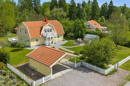 Fiskarhagsvägen 9, Sjöboviken