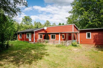 Hundlokevägen 4, Röinge
