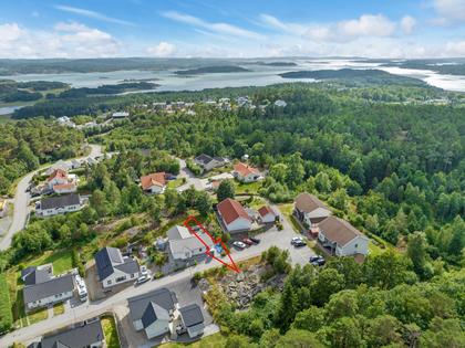 Furubacken 12, Varekil