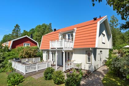 Härdstigen 15, Kyrkby
