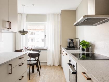 Humlegårdsvägen 27, Visby Länna