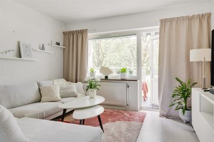 Strindbergs väg 3B, Författarbyn
