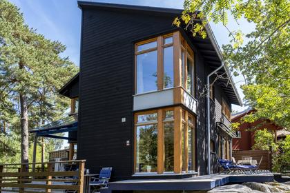Enbärsbacken 14, Vaxholm Kullön