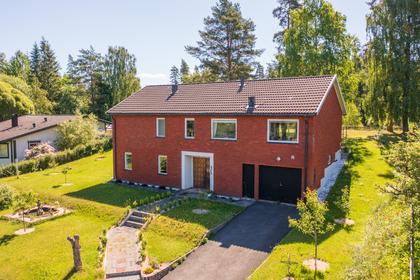 Kronogatan 6, Hullaryd