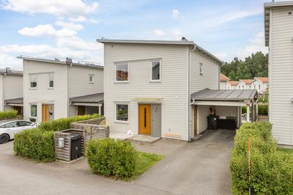 Blåeldsbågen 20, Sturefors
