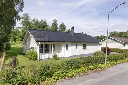 Skogsgatan 1, Rörvik