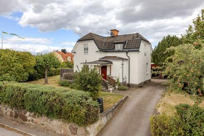 Gelbgjutaregatan 11, Tannefors