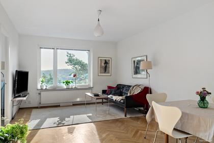 Skogsmilsgatan 11, Kaverös