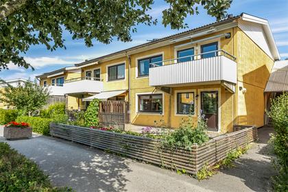 Jordgubbsgränd 5, Viksjö