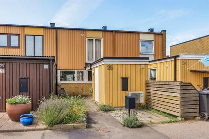 Vinkelvägen 25, Trekanten
