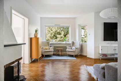 Bokvägen 16B, Parkstaden
