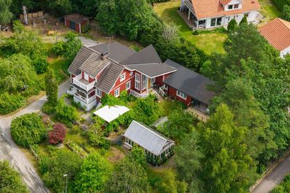 Mor Stinas väg 16, Arvika
