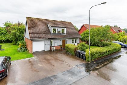 Larsmässvägen 6, Hultsberg