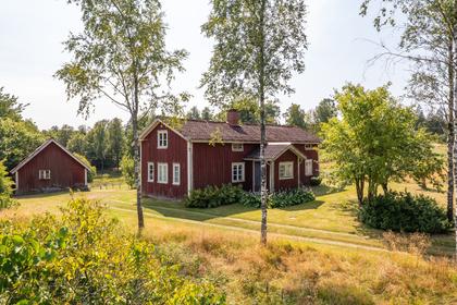 Bua Slätthult 3, Hyssna