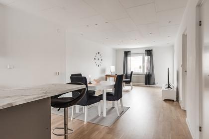 Köpmansgatan 7, Centralt
