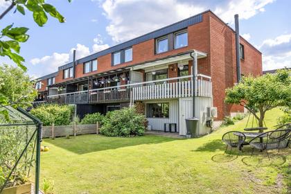 Lidaleden 272, Smedby