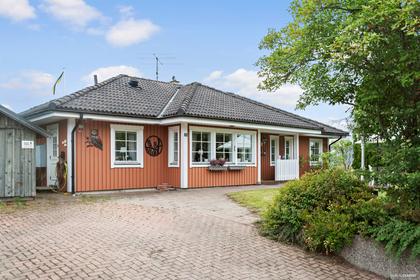 Ugglevägen 18, Tumba