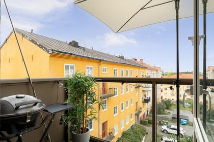 Starrbäcksgatan 11C, Centrala