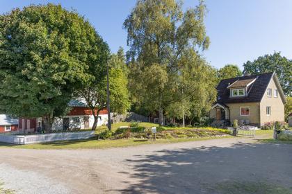 Västra Mo 6, Nya Hjälmseryd