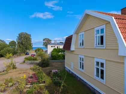 Långgatan 8, Bergkvara