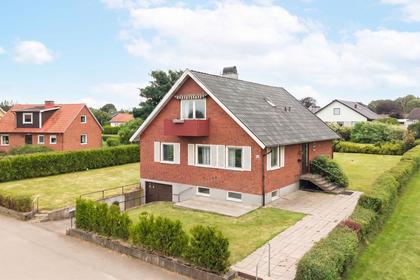 Doktorsgatan 16, Västkusten
