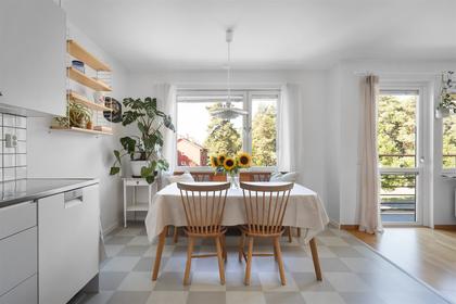 Svartbäcksgatan 121, Svartbäcken
