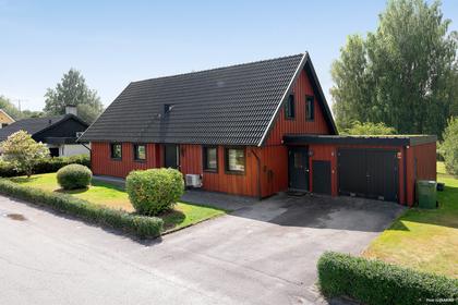 Hulanvägen 5, Lagan