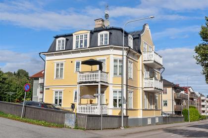 Valhallagatan 2A, Cenrala