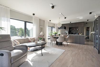 Vendelsövägen 62B, Södergården