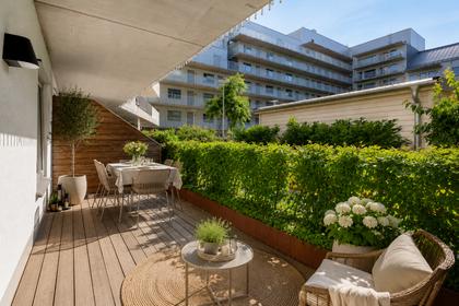 Arenatorget 8, Centrala