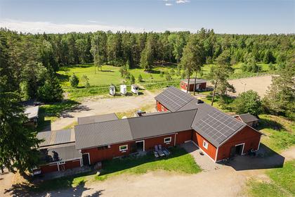 Toftesta 23B, Brottby