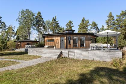 Södra Bergsvägen 1, Timrarön