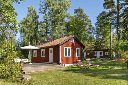 Skarmsundsvägen 45, Yxlan