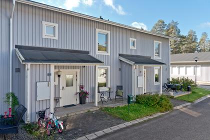Kragvägen 16, Röbäck