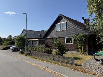 Örtagårdsgatan 8, Kvisthamra