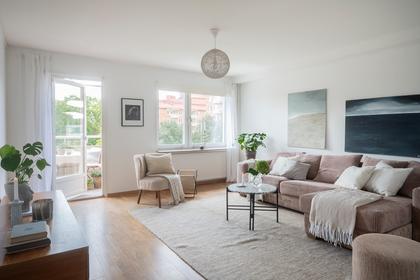 Solberga Hagväg 9, Älvsjö
