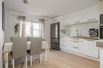 Norra Kopparslagargatan 13A, Centrum