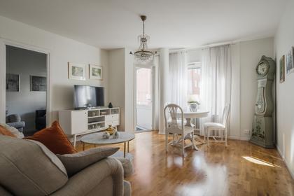 Södra Kansligatan 32, Söder