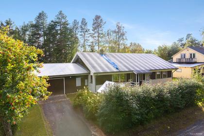 Kronåsvägen 30