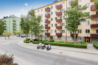 Uppfartsvägen 7, Råsunda