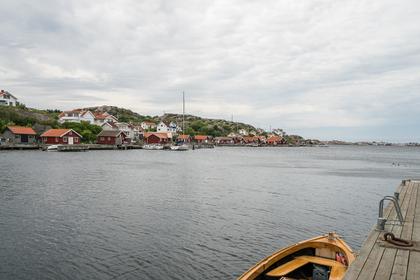 Basteröd 40, Västkusten